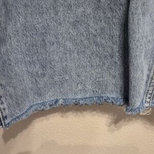 Old Navy Light Blue Cropped Jeans